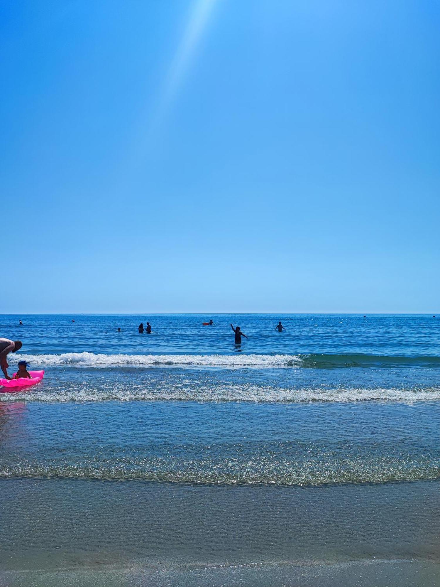 Apartament Studio Teo Blue in Mamaia Nord Năvodari Esterno foto